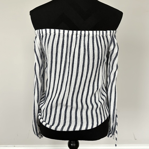 Aeropostale Striped Off the Shoulder Top Sz SM - Picture 5 of 6